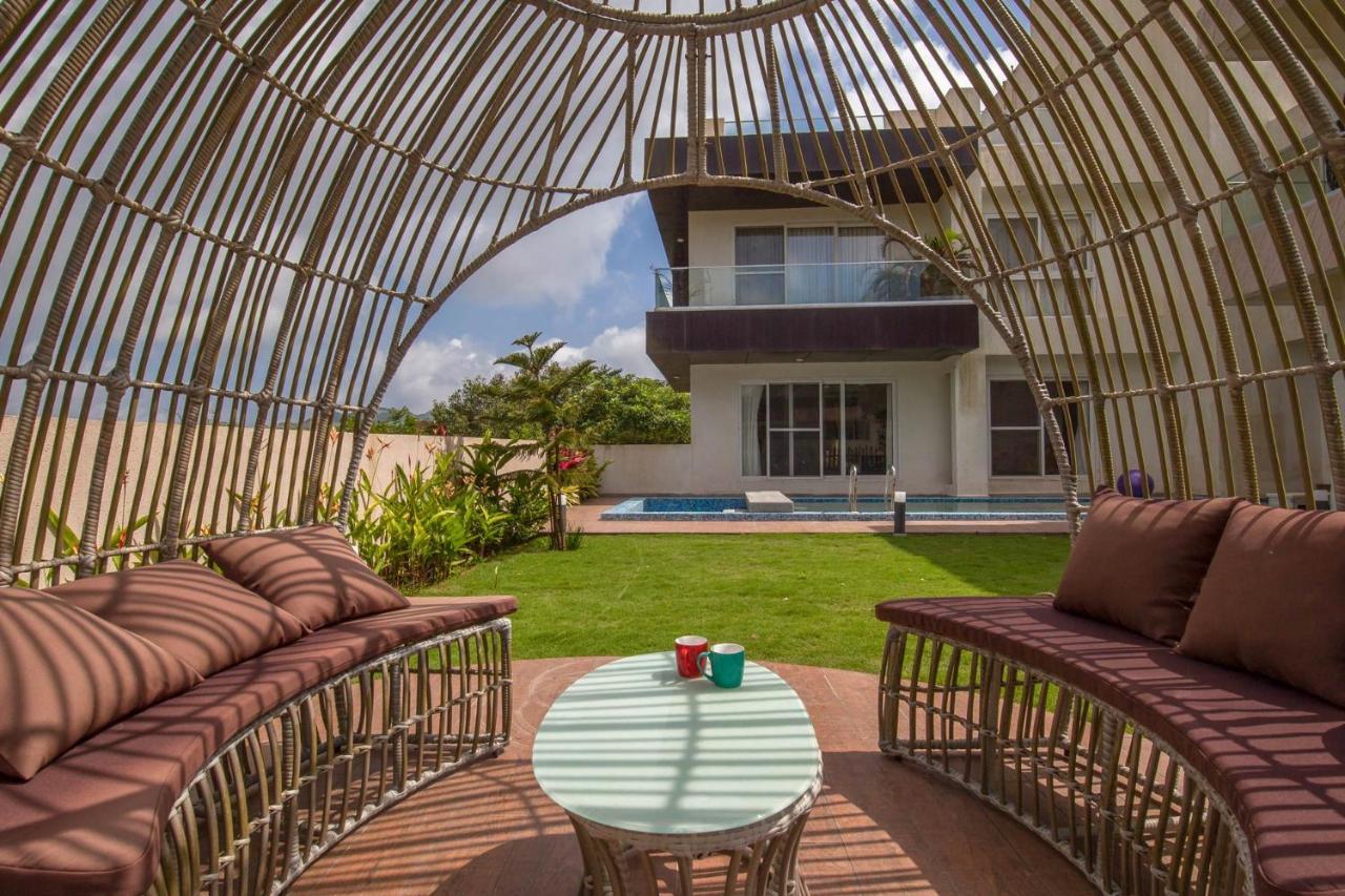 Villa Azul: Stayvista Retreat with Pool, Snooker & Garden Gazebo Lonavala Exterior photo